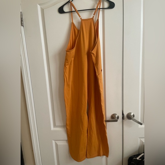 NWOT Casual Tan Jumpsuit with Adjustable Straps - Picture 5 of 5